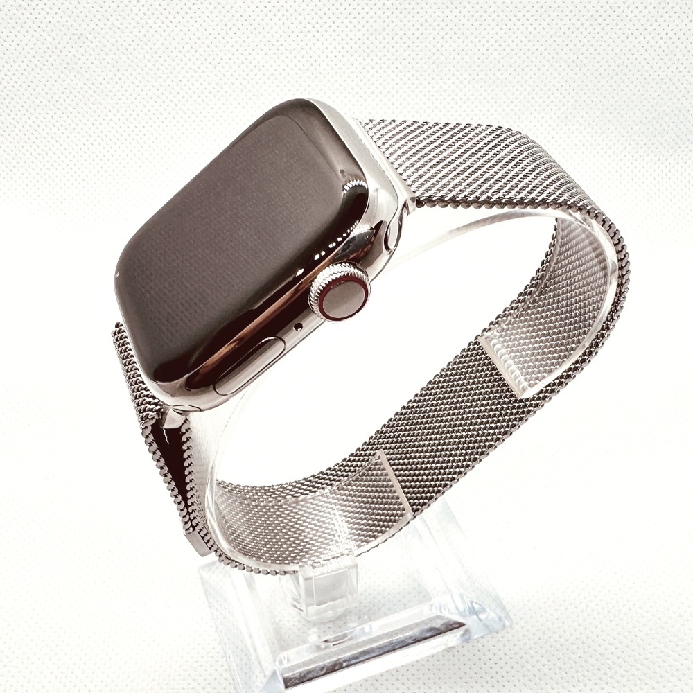 Apple Watch Series 8 GPS + Cellular 41mm Silver Stainless Steel-Silver Milanese